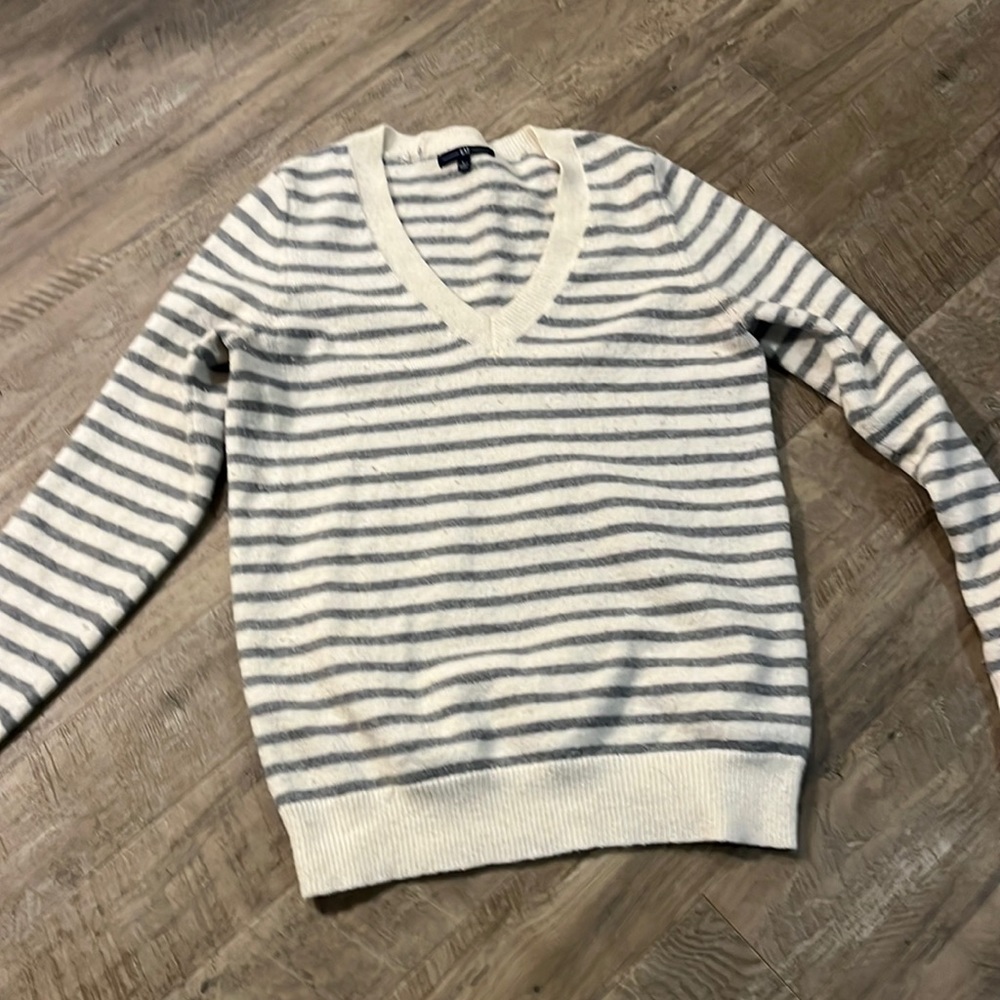 Gap tops